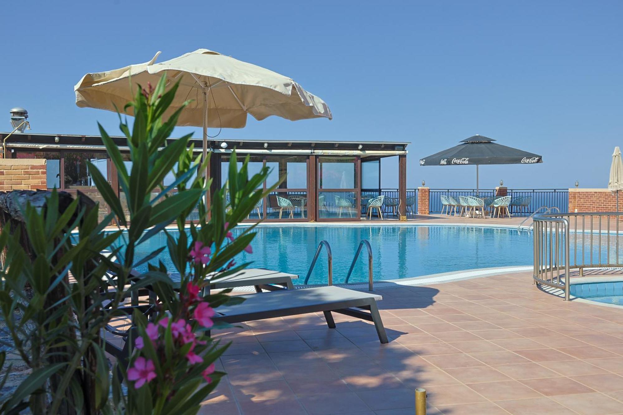 Driades Luxury Apartments Hersonissos  Exterior foto